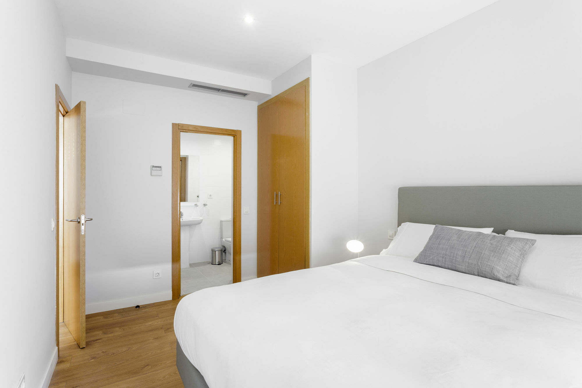 Home Art Apartments Madrid Buitenkant foto